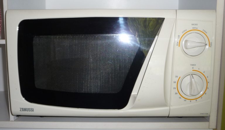 Quelle est la consommation électrique d’un Fours à micro-ondes ?