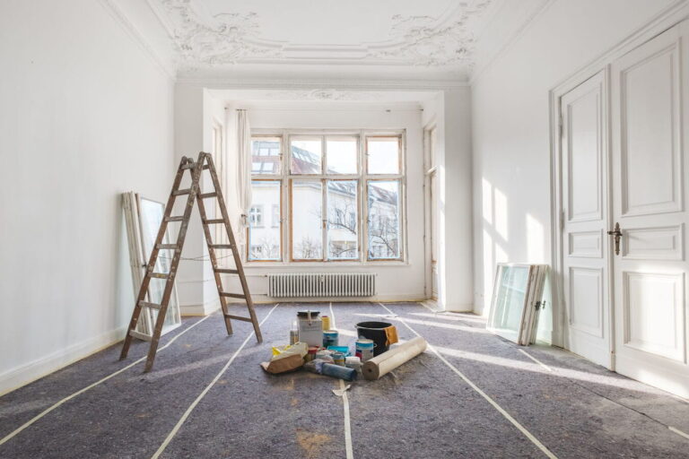Réduire ses impôts en rénovant sa maison à Paris: guide pratique