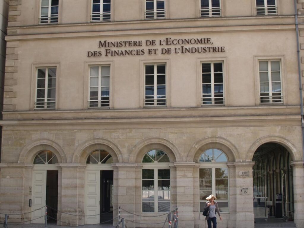 Comment la fdj en bourse influence-t-elle le marché des amateurs de bricolage maison ?