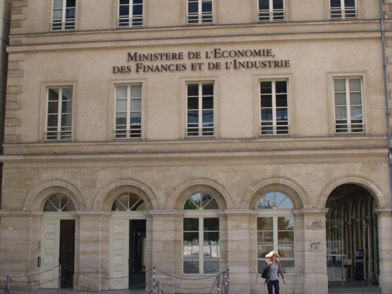 Comment la fdj en bourse influence-t-elle le marché des amateurs de bricolage maison ?