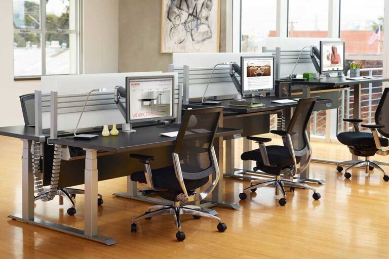 Comment les professions libérales peuvent-elles aménager un bureau à domicile efficace et stylé ?