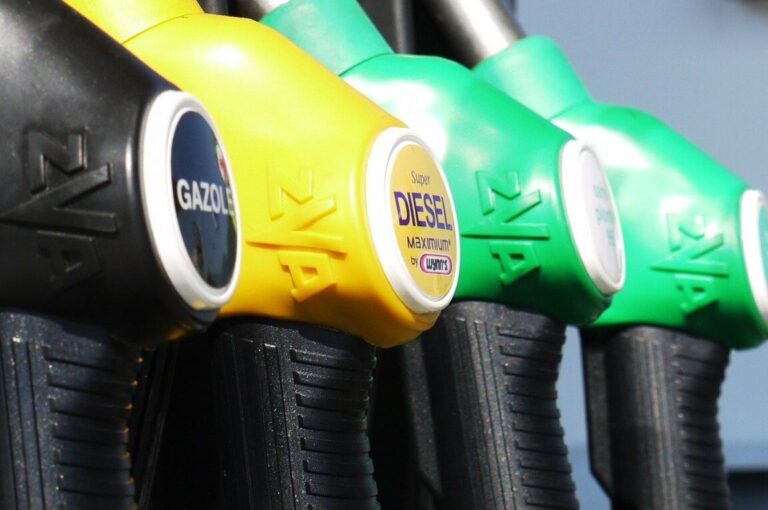 Comment obtenir votre indemnité carburant de 100 euros en 2023 ?