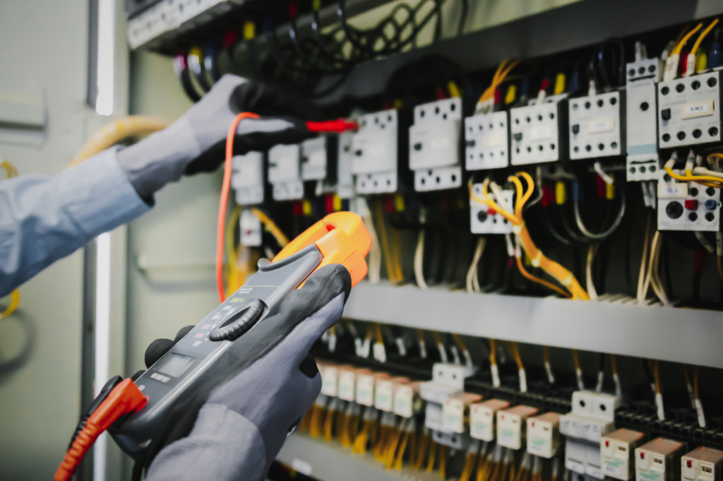 verifications electriques Q18