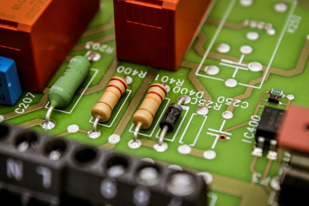 Afficher sur un LCD les touches appuyées sur un clavier
