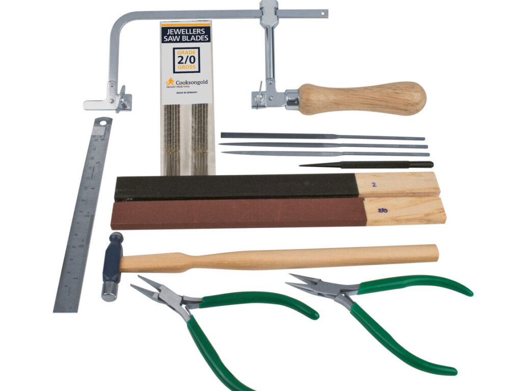 Quels outils nécessaires pour débuter en bijouterie ?