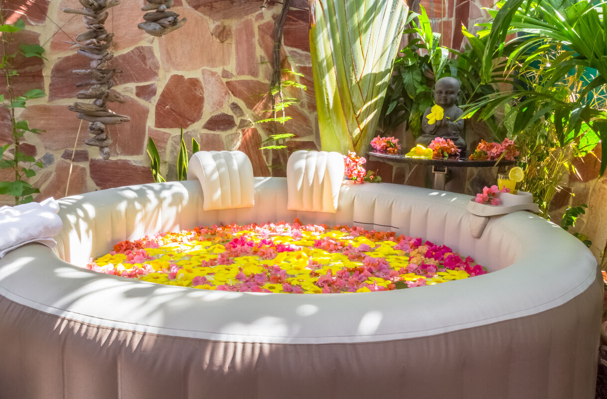 Spa Intex en extérieur avec bulles